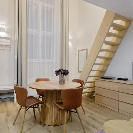 Budaguide Apartament *